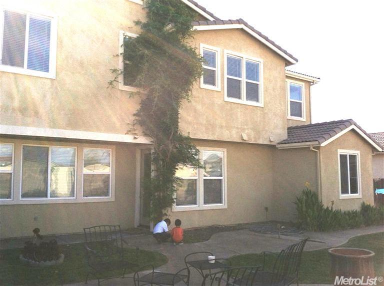 108 N Portrait Ln, Patterson, CA 95363 photo 2