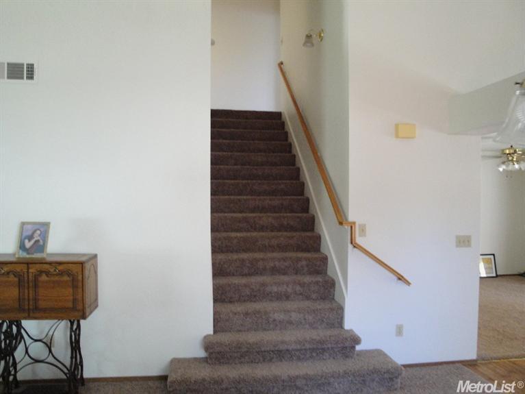 2125 NE Bailey Ct, Modesto, CA 95355 photo 4