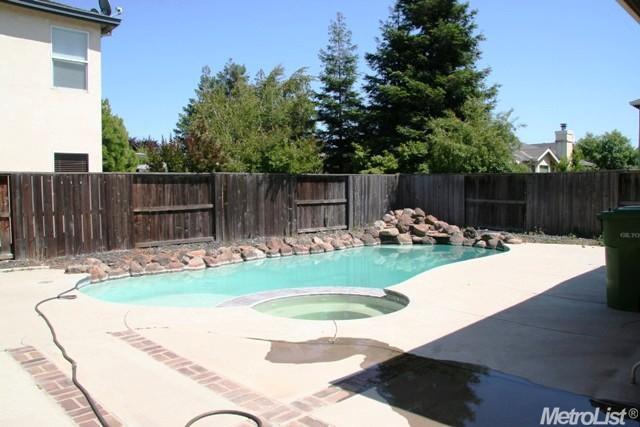 1912 Gathering Ct, Modesto, CA 95356 photo 12