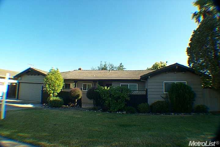 509 W Turner Rd, Lodi, CA 95240 photo 1