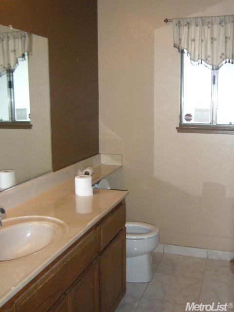 3441 Suffolk Dr, Ceres, CA 95307 photo 5