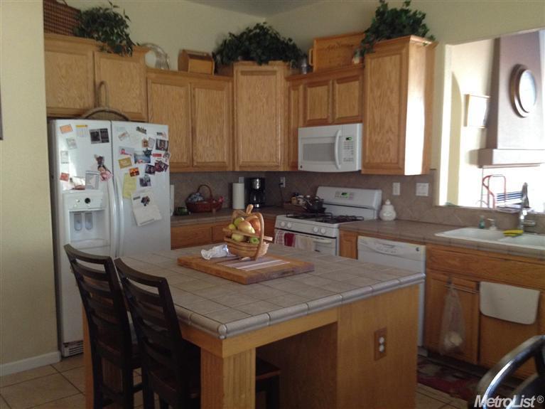 537 Bonanza Dr, Newman, CA 95360 photo 3
