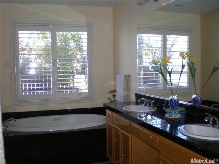 644 W Santos Ave, Ripon, CA 95366 photo 11