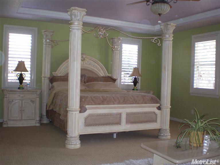 644 W Santos Ave, Ripon, CA 95366 photo 9