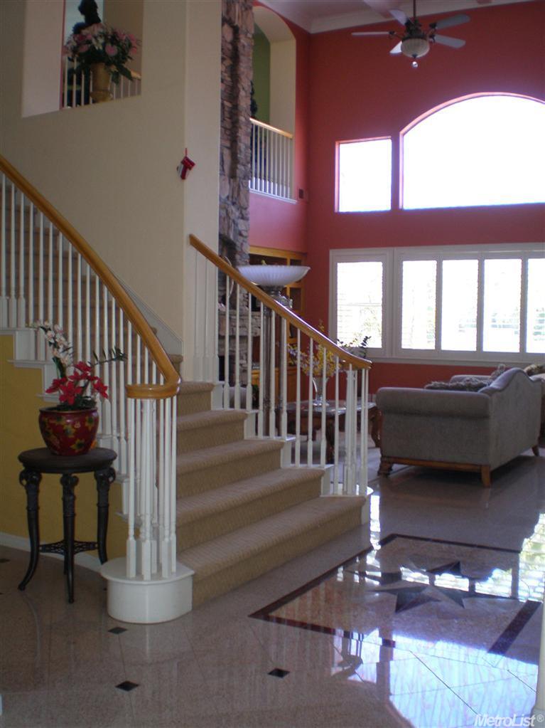 644 W Santos Ave, Ripon, CA 95366 photo 5