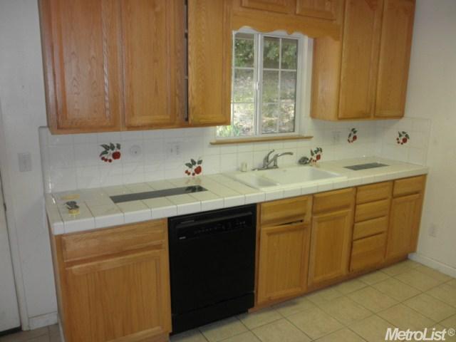 681 Excelsior Rd, Placerville, CA 95667 photo 4