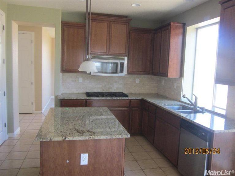 3935 Hyacinth Dr, Ceres, CA 95307 photo 6
