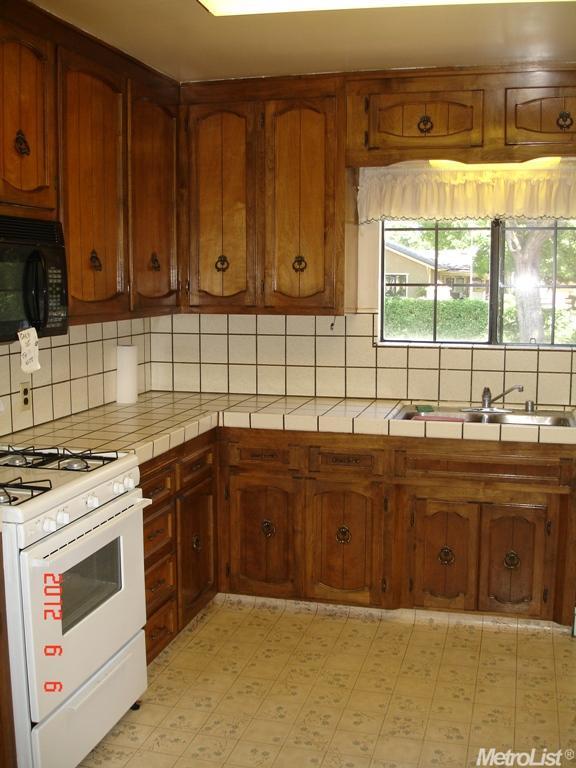 302 Laurel Ave, Gustine, CA 95322 photo 7