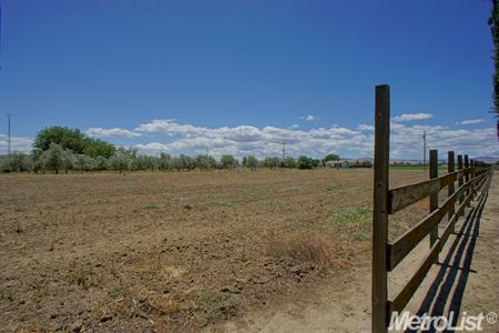 3270 S Hunt Rd, Gustine, CA 95322 photo 19
