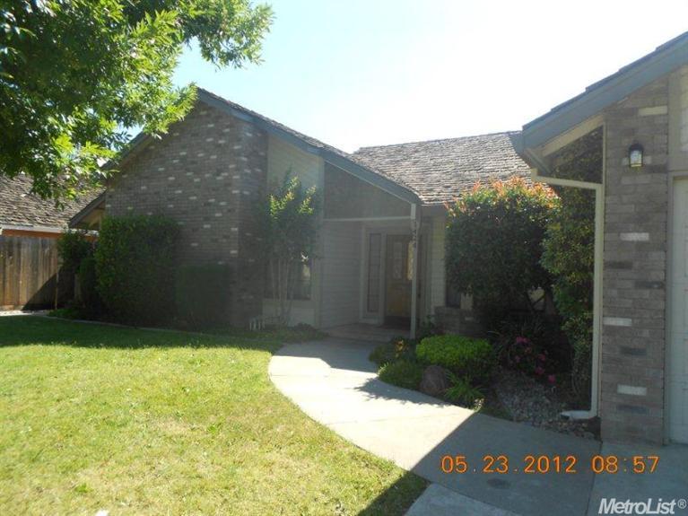 1424 Seneca Pl, Modesto, CA 95358 photo 2