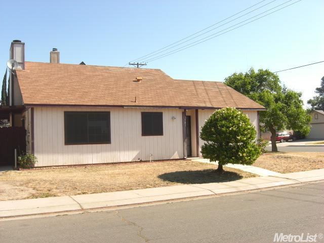 1501 Tudor Ct, Modesto, CA 95358 photo 1