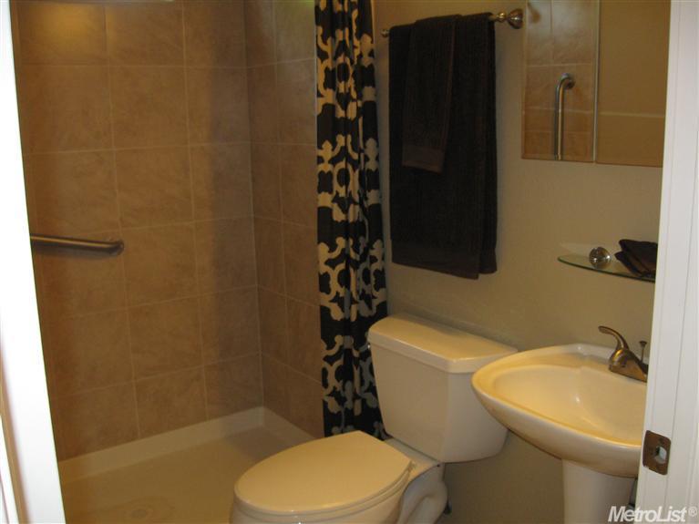 331 Forrest Ave, Lodi, CA 95240 photo 8