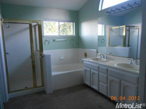 220 Camelot Dr, Tracy, CA 95376 photo 7