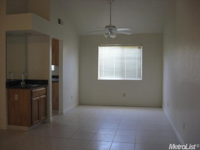 1204 Cape Cod Dr, Modesto, CA 95358 photo 4