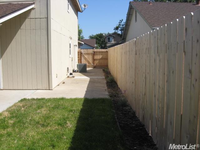 1204 Cape Cod Dr, Modesto, CA 95358 photo 7