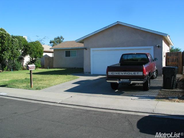 1421 Solar Ave, Modesto, CA 95351 photo 1