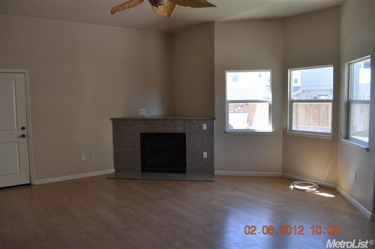 853 Thomsen Rd, Lathrop, CA 95330 photo 3