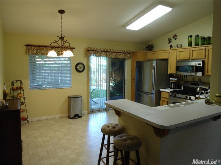 3540 Eagle Crest Cir, Antelope, CA 95843 photo 5