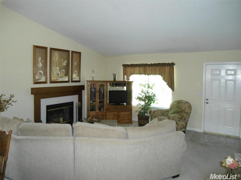 3540 Eagle Crest Cir, Antelope, CA 95843 photo 3