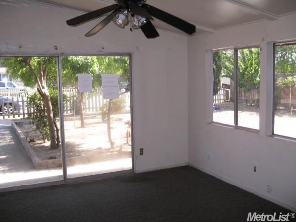 203 Shilling Ave, Lathrop, CA 95330 photo 7