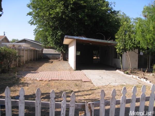 203 Shilling Ave, Lathrop, CA 95330 photo 2