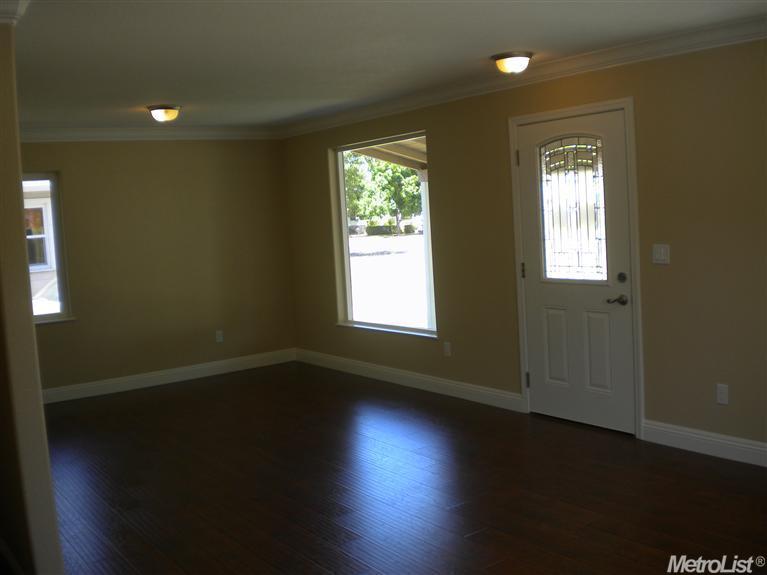 3370 63rd St, Sacramento, CA 95820 photo 3