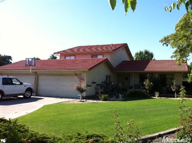 810 Liberty Ct, Tracy, CA 95376 photo 2