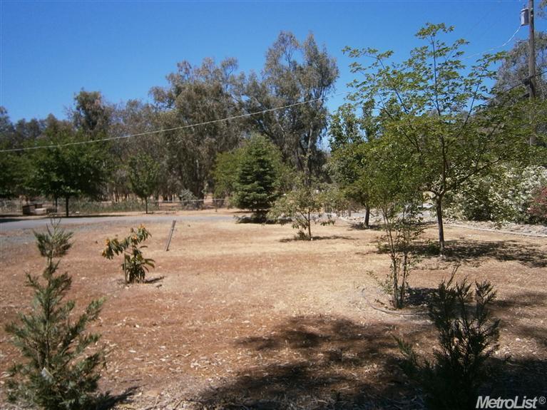 13410 Bennett Rd, Herald, CA 95638 photo 9