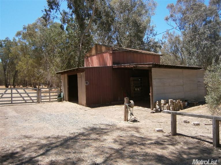 13410 Bennett Rd, Herald, CA 95638 photo 5