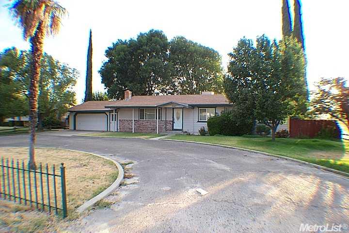 3043 Franklin Rd, Merced, CA 95348 photo 1