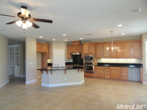 16959 Bellchase Rd, Lathrop, CA 95330 photo 5