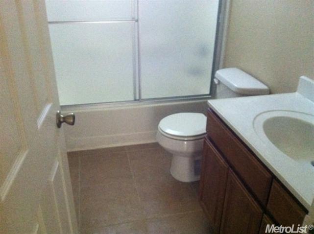 801 Carmel Ave, Manteca, CA 95336 photo 3