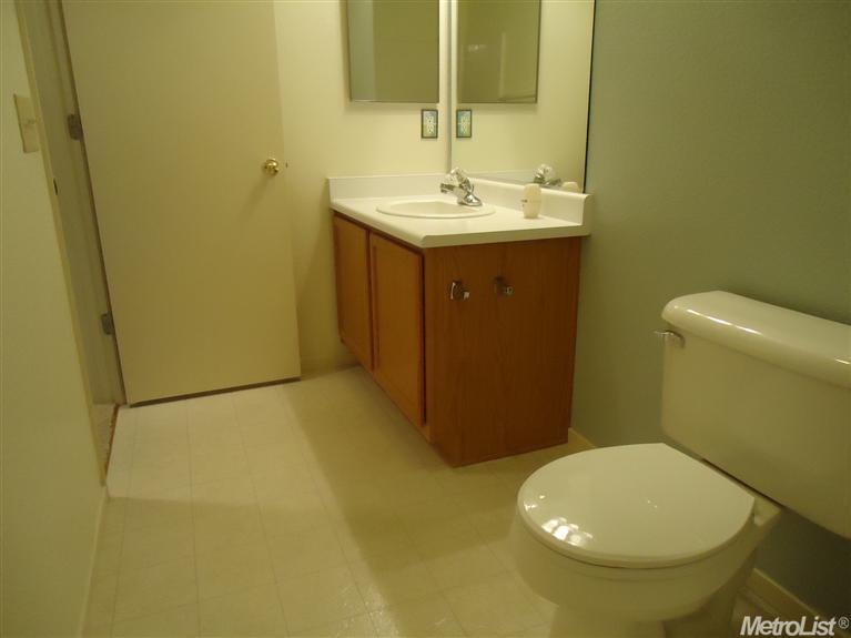 4582 Excelsior Rd, Mather, CA 95655 photo 5