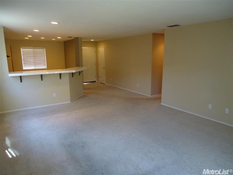 4582 Excelsior Rd, Mather, CA 95655 photo 4