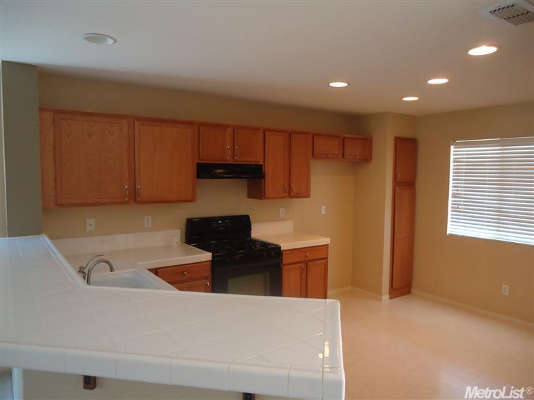 4582 Excelsior Rd, Mather, CA 95655 photo 2
