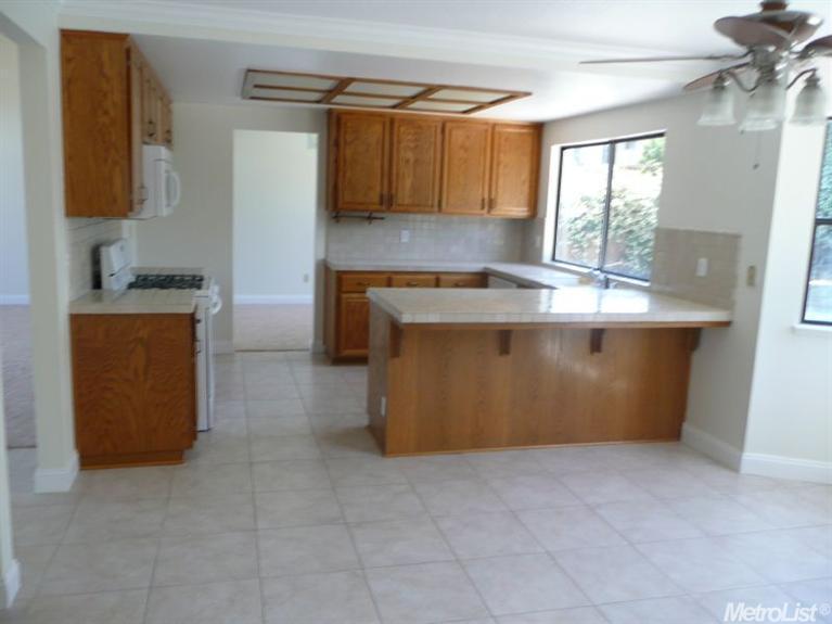 546 Sultana Ct, Ripon, CA 95366 photo 4