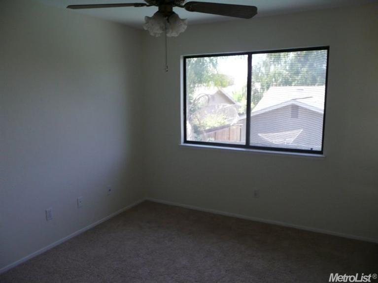 546 Sultana Ct, Ripon, CA 95366 photo 9
