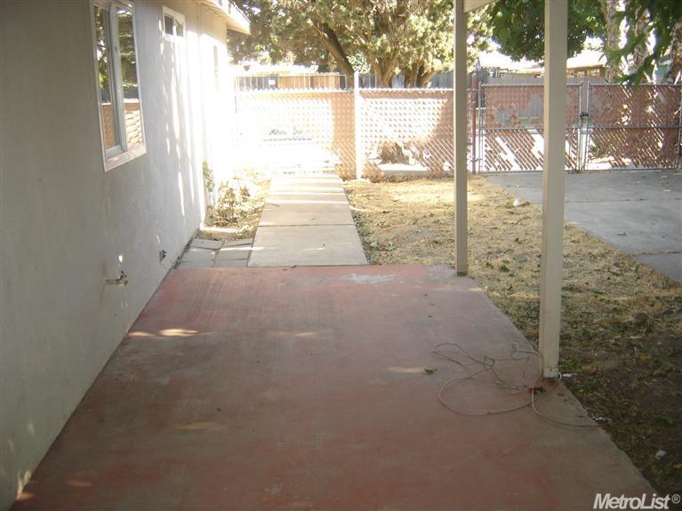 201 N Emerald Ave, Modesto, CA 95351 photo 6