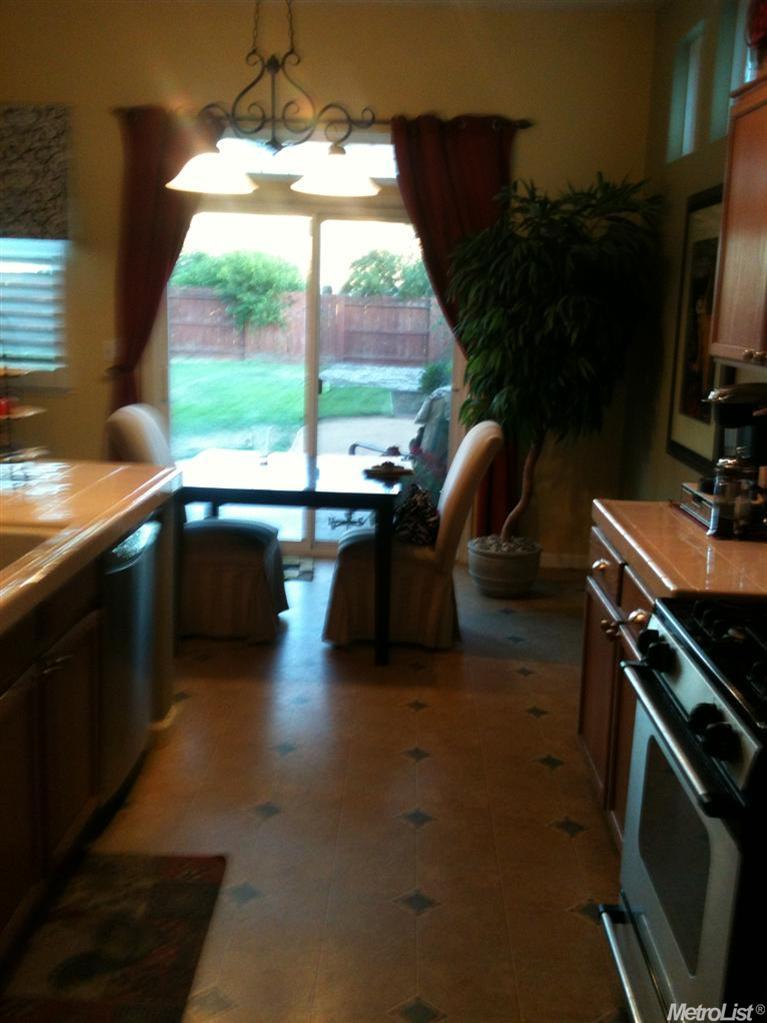 3916 Fallen Oak Dr, Modesto, CA 95355 photo 4
