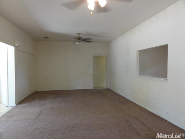 1899 Lopes Ave, Merced, CA 95341 photo 3