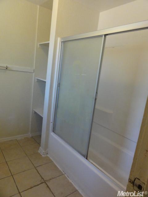 1899 Lopes Ave, Merced, CA 95341 photo 12