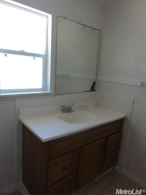 1899 Lopes Ave, Merced, CA 95341 photo 13