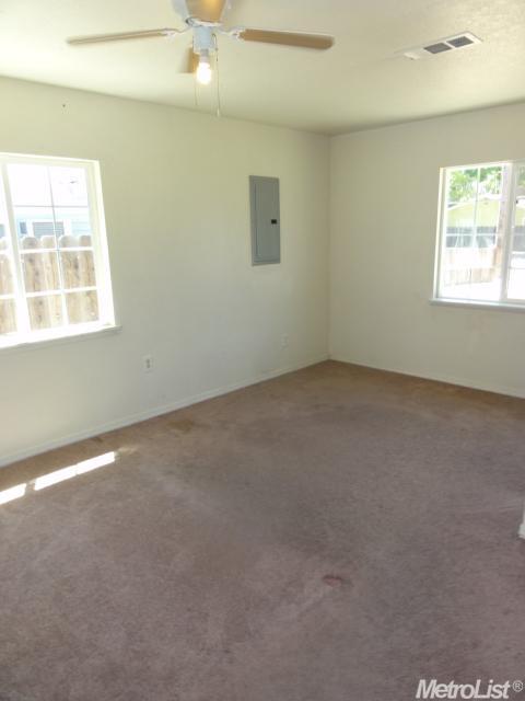1899 Lopes Ave, Merced, CA 95341 photo 8