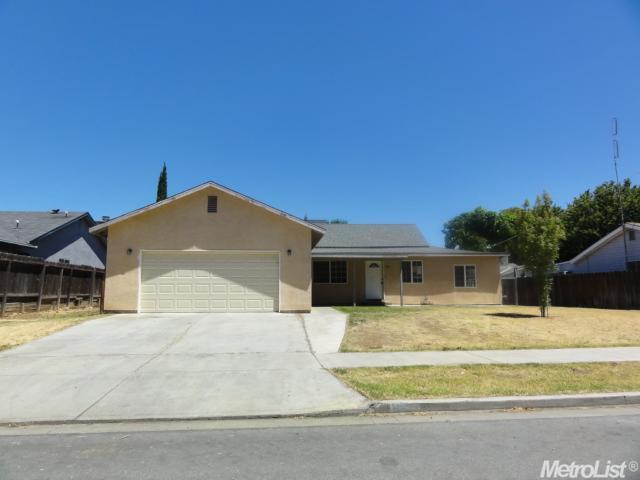 1899 Lopes Ave, Merced, CA 95341 photo 1