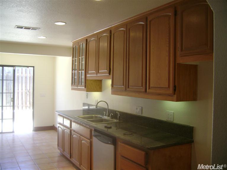 6100 Coyle Ave, Carmichael, CA 95608 photo 3