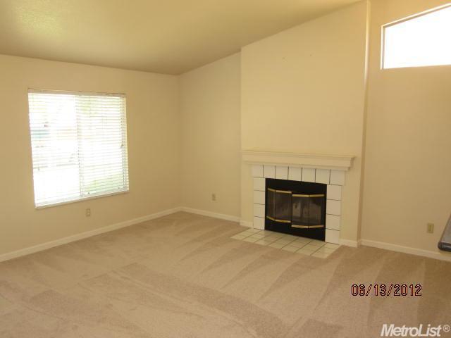 424 Melbourne Dr, Modesto, CA 95357 photo 3