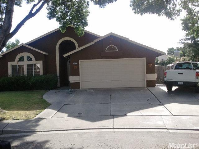 517 Westfield Pl, Patterson, CA 95363 photo 1