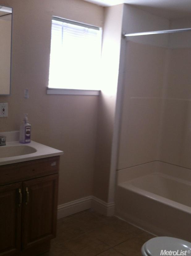 2137 Kenneth St, Modesto, CA 95351 photo 9