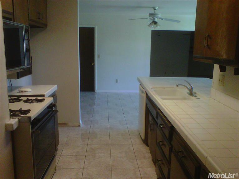 660 Ashland Ave, Turlock, CA 95382 photo 14