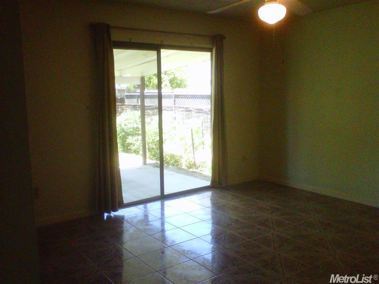 660 Ashland Ave, Turlock, CA 95382 photo 12